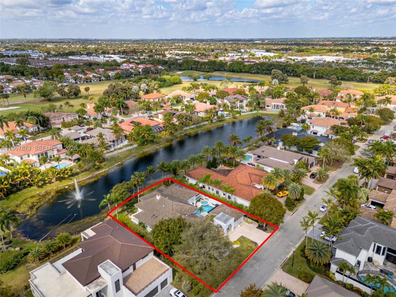 622 E Enclave Cir E, Pembroke Pines, Florida 33027, Pembroke Pines, Florida 33027, 5 Bedrooms Bedrooms, ,4 BathroomsBathrooms,Residential,For Sale,622 E Enclave Cir E, Pembroke Pines, Florida 33027,A11967873