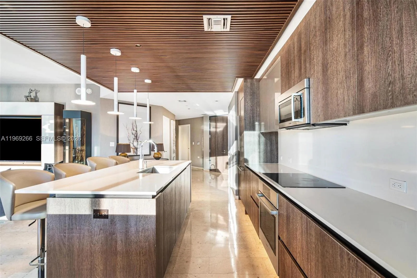 88 Sw 7th St 3801, Miami, Florida 33130, Miami, Florida 33130, 4 Bedrooms Bedrooms, ,4 BathroomsBathrooms,Residential,For Sale,88 Sw 7th St 3801, Miami, Florida 33130,A11969266