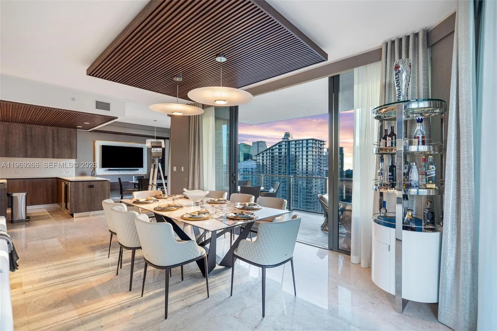 88 Sw 7th St 3801, Miami, Florida 33130, Miami, Florida 33130, 4 Bedrooms Bedrooms, ,4 BathroomsBathrooms,Residential,For Sale,88 Sw 7th St 3801, Miami, Florida 33130,A11969266