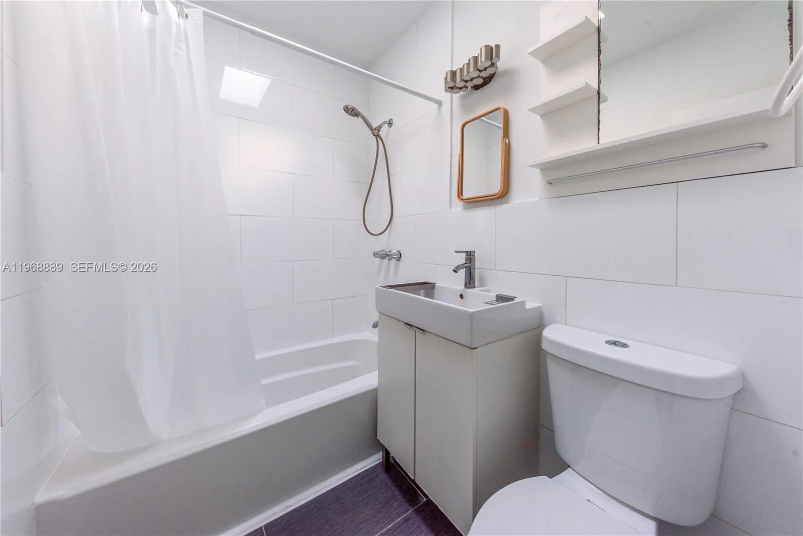 1247 Marseille Dr 13, Miami Beach, Florida 33141, Miami Beach, Florida 33141, 1 Bedroom Bedrooms, ,1 BathroomBathrooms,Residential Lease,For Rent,1247 Marseille Dr 13, Miami Beach, Florida 33141,A11968889