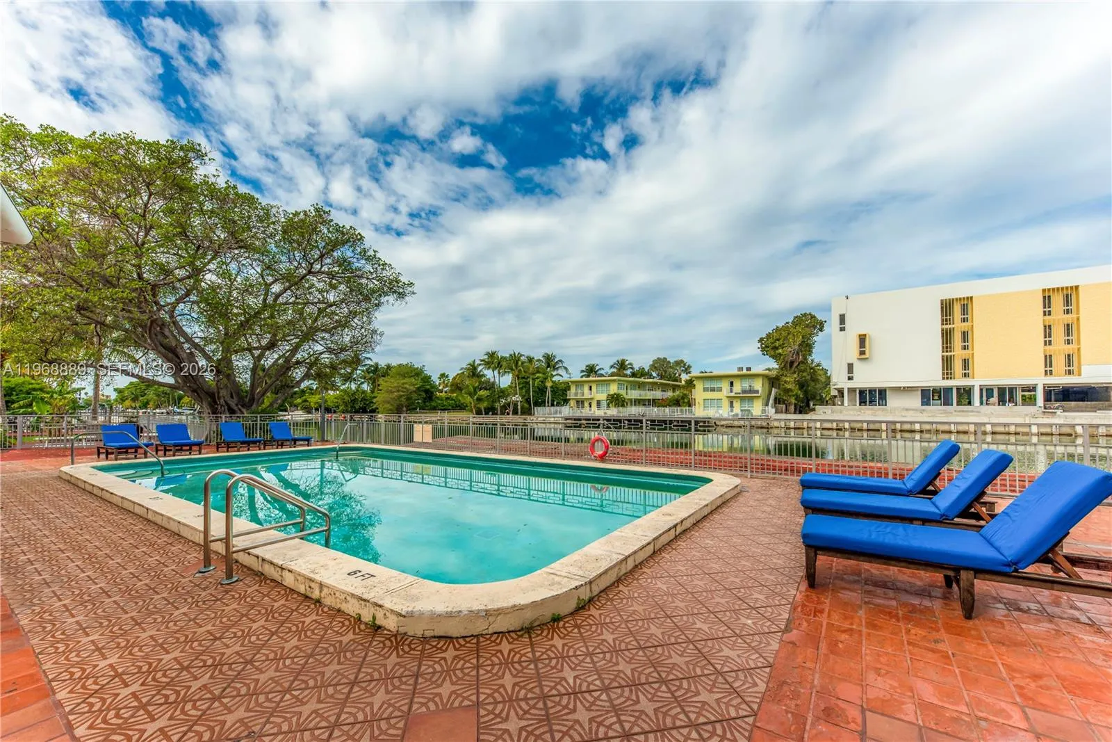 1247 Marseille Dr 13, Miami Beach, Florida 33141, Miami Beach, Florida 33141, 1 Bedroom Bedrooms, ,1 BathroomBathrooms,Residential Lease,For Rent,1247 Marseille Dr 13, Miami Beach, Florida 33141,A11968889