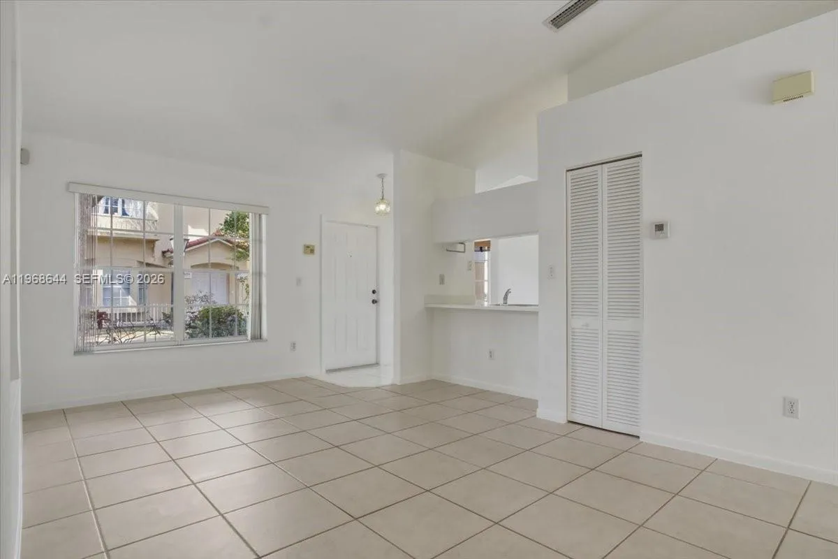 15246 Sw 111th St, Miami, Florida 33196, Miami, Florida 33196, 2 Bedrooms Bedrooms, ,2 BathroomsBathrooms,Residential,For Sale,15246 Sw 111th St, Miami, Florida 33196,A11968644