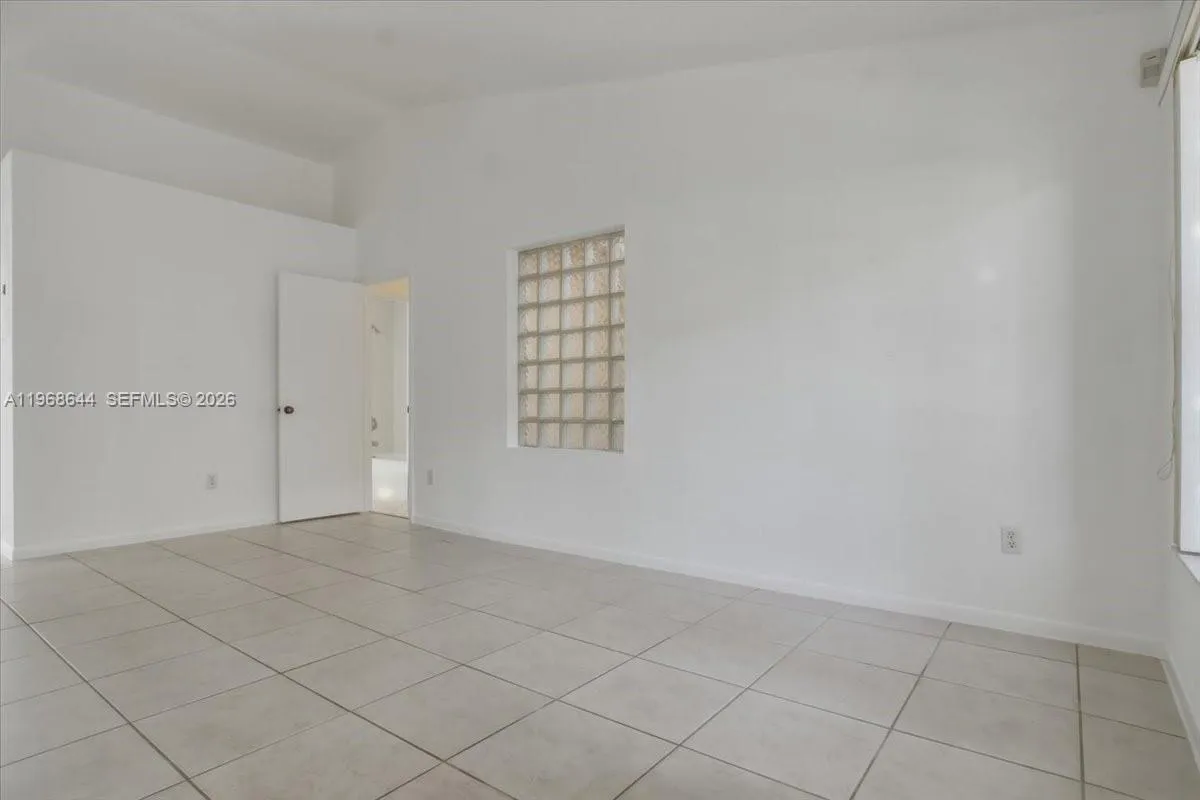 15246 Sw 111th St, Miami, Florida 33196, Miami, Florida 33196, 2 Bedrooms Bedrooms, ,2 BathroomsBathrooms,Residential,For Sale,15246 Sw 111th St, Miami, Florida 33196,A11968644