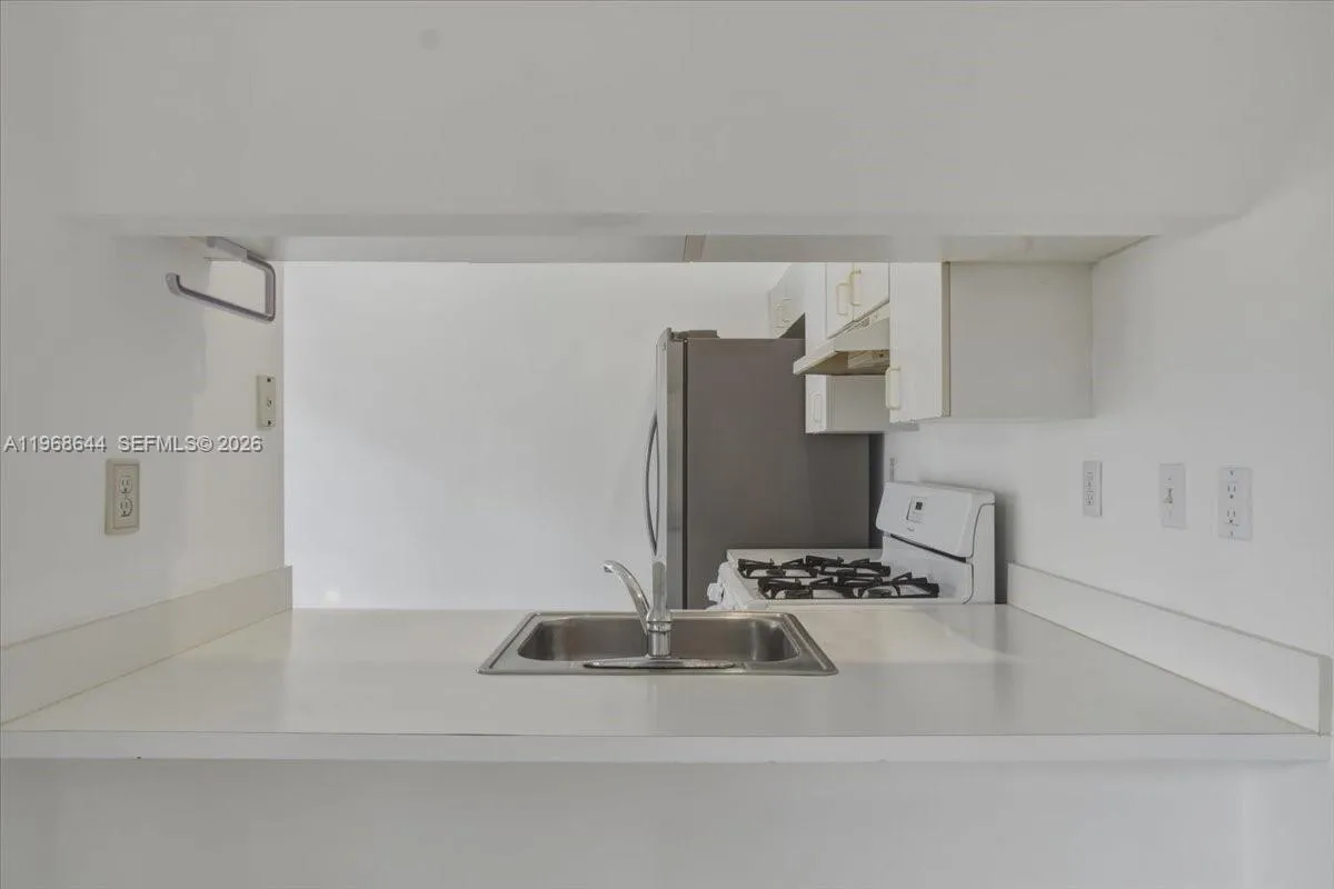 15246 Sw 111th St, Miami, Florida 33196, Miami, Florida 33196, 2 Bedrooms Bedrooms, ,2 BathroomsBathrooms,Residential,For Sale,15246 Sw 111th St, Miami, Florida 33196,A11968644