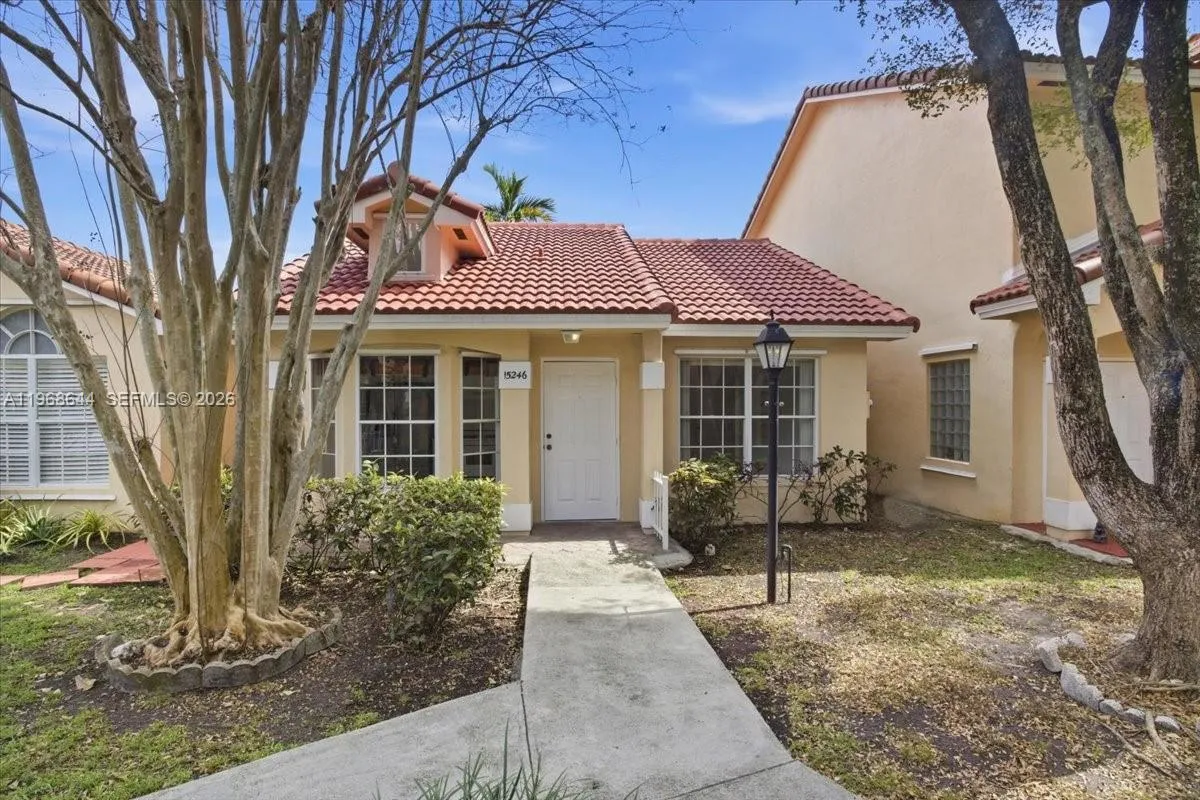 15246 Sw 111th St, Miami, Florida 33196, Miami, Florida 33196, 2 Bedrooms Bedrooms, ,2 BathroomsBathrooms,Residential,For Sale,15246 Sw 111th St, Miami, Florida 33196,A11968644