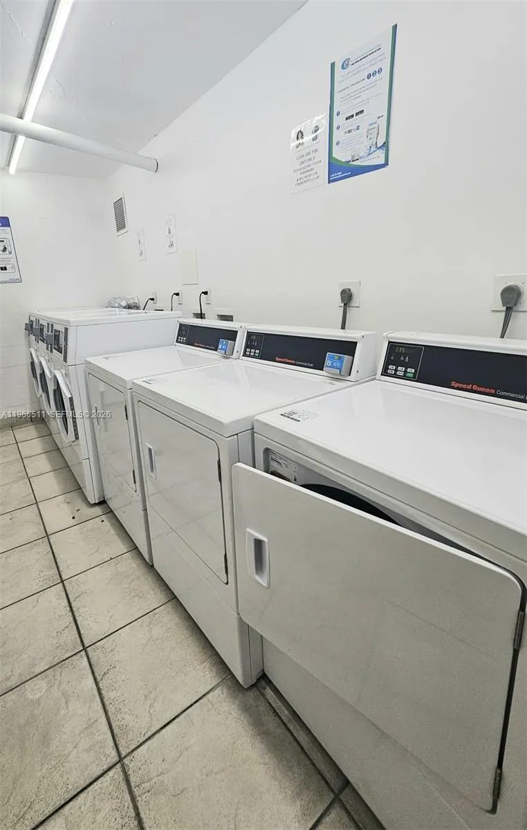 1000 Parkview Dr 605, Hallandale Beach, Florida 33, Hallandale Beach, Florida 33009, 1 Bedroom Bedrooms, ,1 BathroomBathrooms,Residential Lease,For Rent,1000 Parkview Dr 605, Hallandale Beach, Florida 33,A11966511