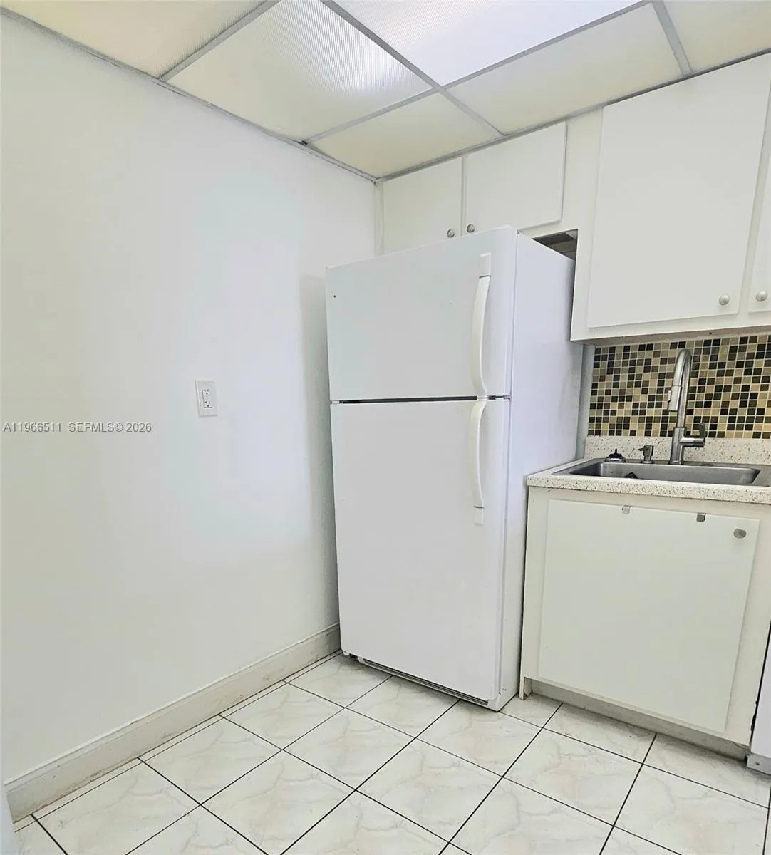 1000 Parkview Dr 605, Hallandale Beach, Florida 33, Hallandale Beach, Florida 33009, 1 Bedroom Bedrooms, ,1 BathroomBathrooms,Residential Lease,For Rent,1000 Parkview Dr 605, Hallandale Beach, Florida 33,A11966511