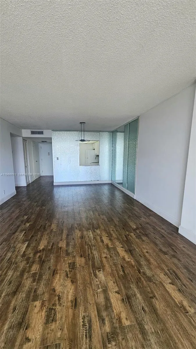 1000 Parkview Dr 605, Hallandale Beach, Florida 33, Hallandale Beach, Florida 33009, 1 Bedroom Bedrooms, ,1 BathroomBathrooms,Residential Lease,For Rent,1000 Parkview Dr 605, Hallandale Beach, Florida 33,A11966511