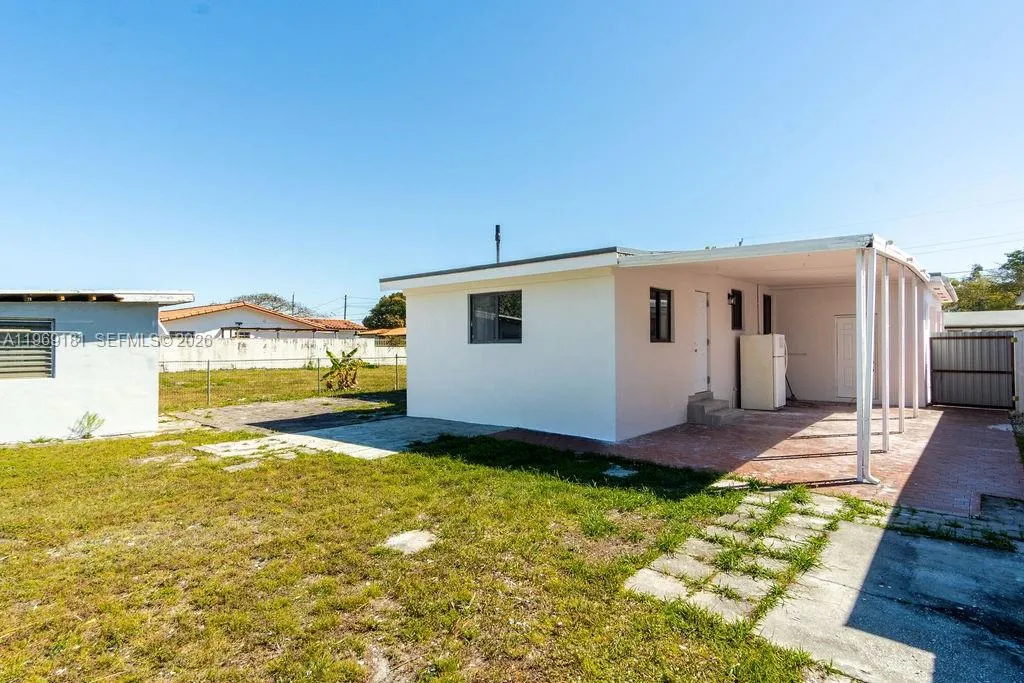 415 E 52nd St, Hialeah, Florida 33013, Hialeah, Florida 33013, 3 Bedrooms Bedrooms, ,1 BathroomBathrooms,Residential,For Sale,415 E 52nd St, Hialeah, Florida 33013,A11969181