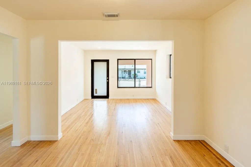 415 E 52nd St, Hialeah, Florida 33013, Hialeah, Florida 33013, 3 Bedrooms Bedrooms, ,1 BathroomBathrooms,Residential,For Sale,415 E 52nd St, Hialeah, Florida 33013,A11969181