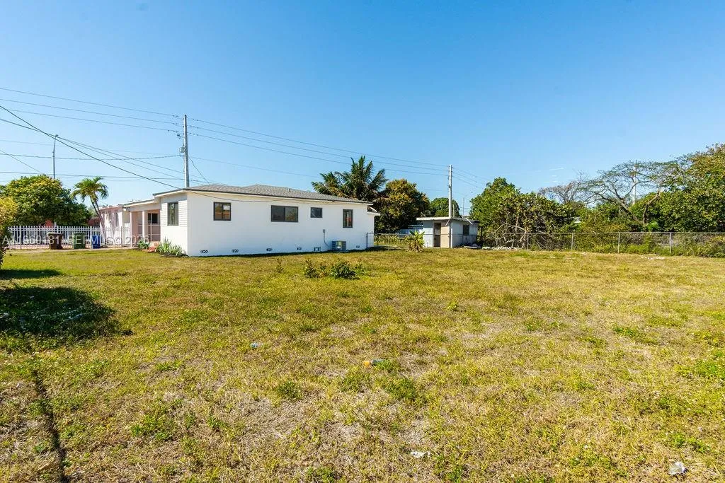 415 E 52nd St, Hialeah, Florida 33013, Hialeah, Florida 33013, 3 Bedrooms Bedrooms, ,1 BathroomBathrooms,Residential,For Sale,415 E 52nd St, Hialeah, Florida 33013,A11969181