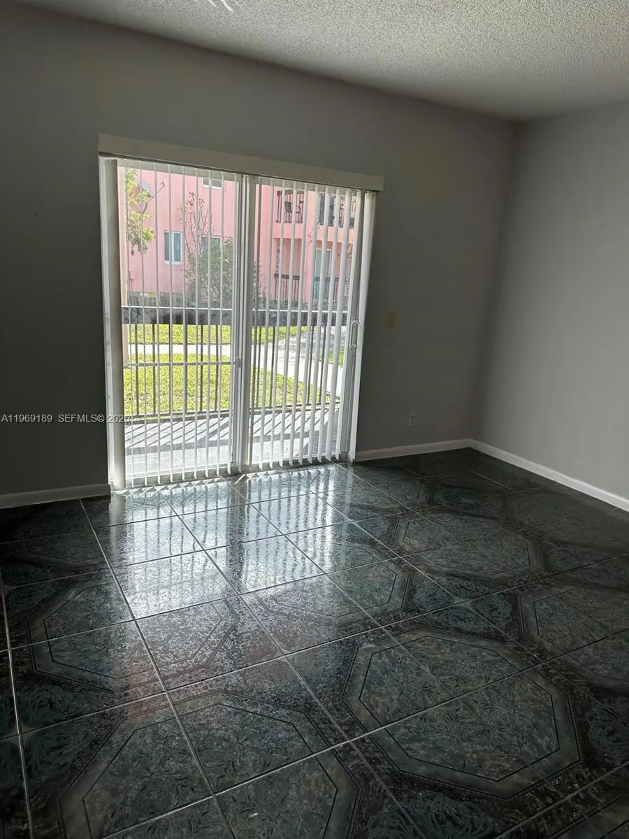 1840 Nw 119th St 502, Miami, Florida 33167, Miami, Florida 33167, 3 Bedrooms Bedrooms, ,2 BathroomsBathrooms,Residential Lease,For Rent,1840 Nw 119th St 502, Miami, Florida 33167,A11969189