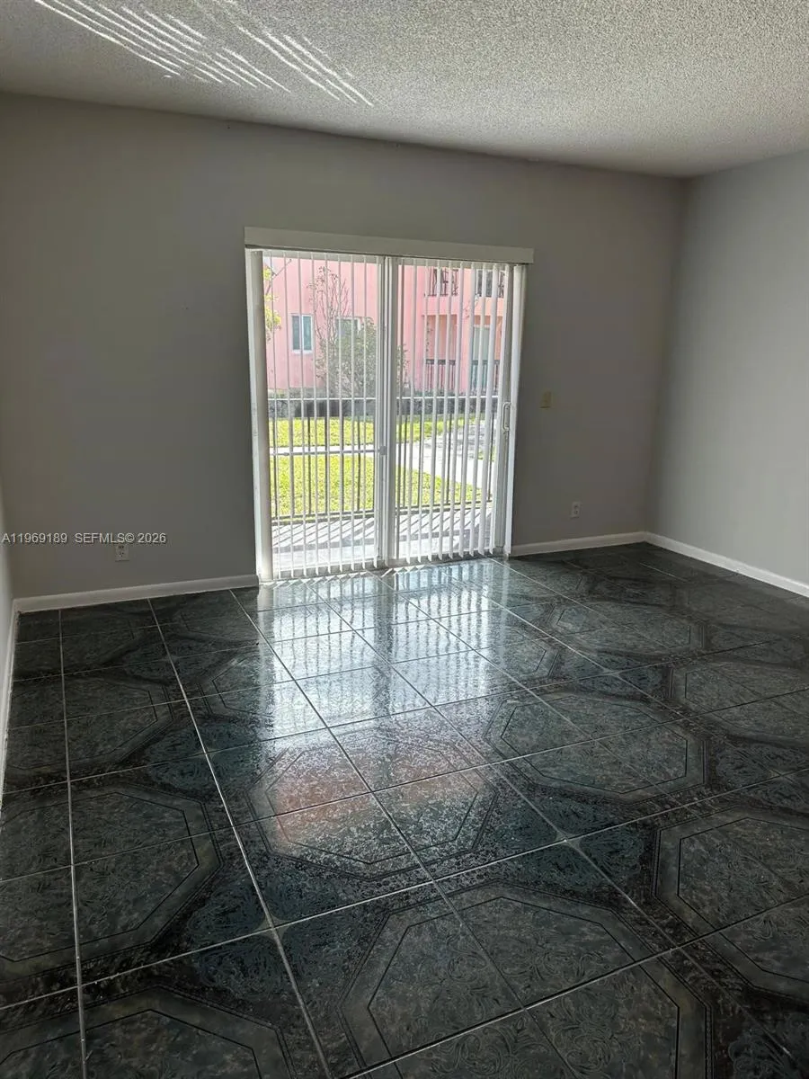 1840 Nw 119th St 502, Miami, Florida 33167, Miami, Florida 33167, 3 Bedrooms Bedrooms, ,2 BathroomsBathrooms,Residential Lease,For Rent,1840 Nw 119th St 502, Miami, Florida 33167,A11969189