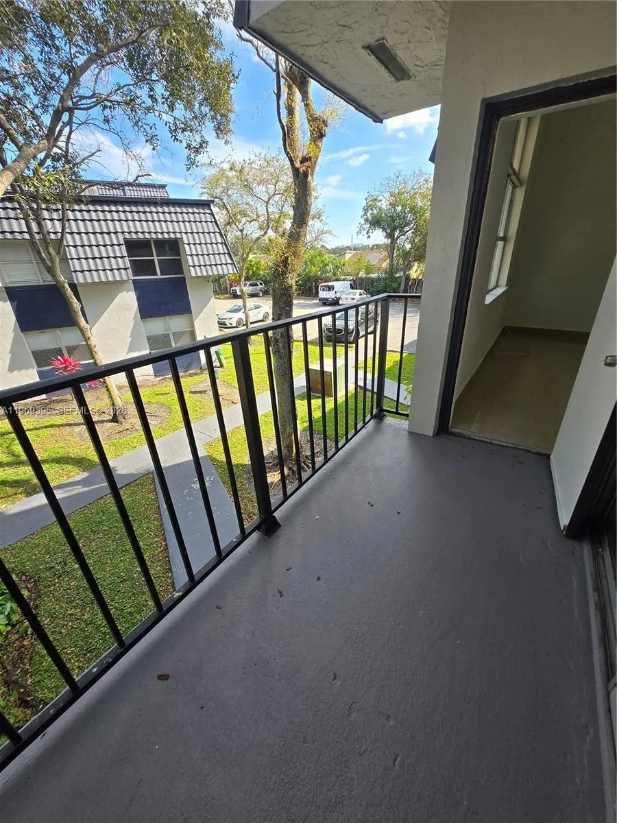 8007 W 6th Ave M, Hialeah, Florida 33014, Hialeah, Florida 33014, 3 Bedrooms Bedrooms, ,2 BathroomsBathrooms,Residential Lease,For Rent,8007 W 6th Ave M, Hialeah, Florida 33014,A11969395