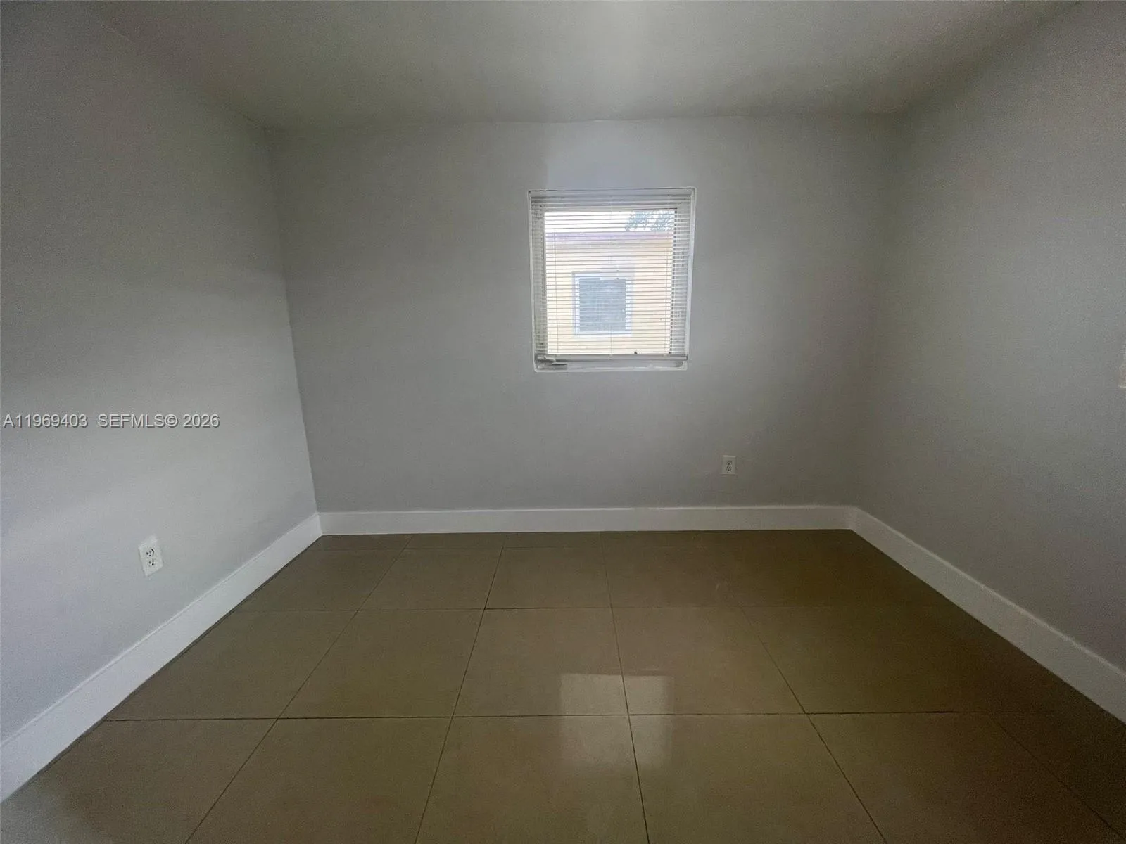 1285 Nw 60th St 4, Miami, Florida 33142, Miami, Florida 33142, 1 Bedroom Bedrooms, ,1 BathroomBathrooms,Residential Lease,For Rent,1285 Nw 60th St 4, Miami, Florida 33142,A11969403