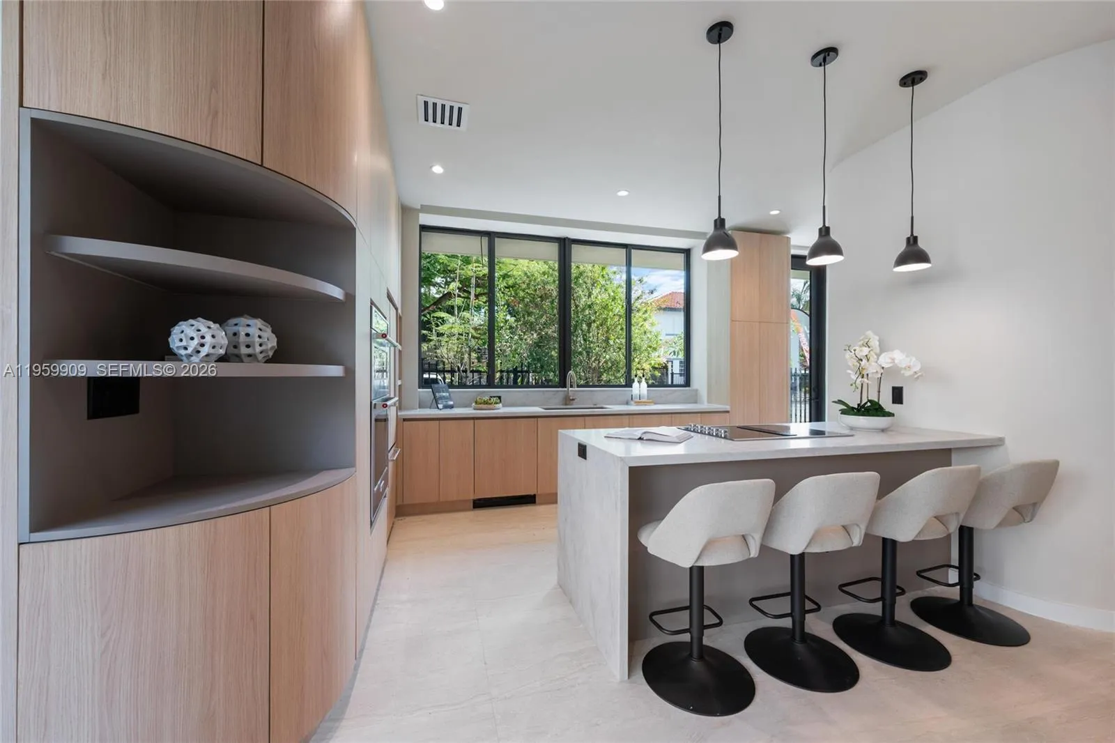 2330 Sw 36th Ave 2, Miami, Florida 33134, Miami, Florida 33134, 3 Bedrooms Bedrooms, ,4 BathroomsBathrooms,Residential,For Sale,2330 Sw 36th Ave 2, Miami, Florida 33134,A11959909