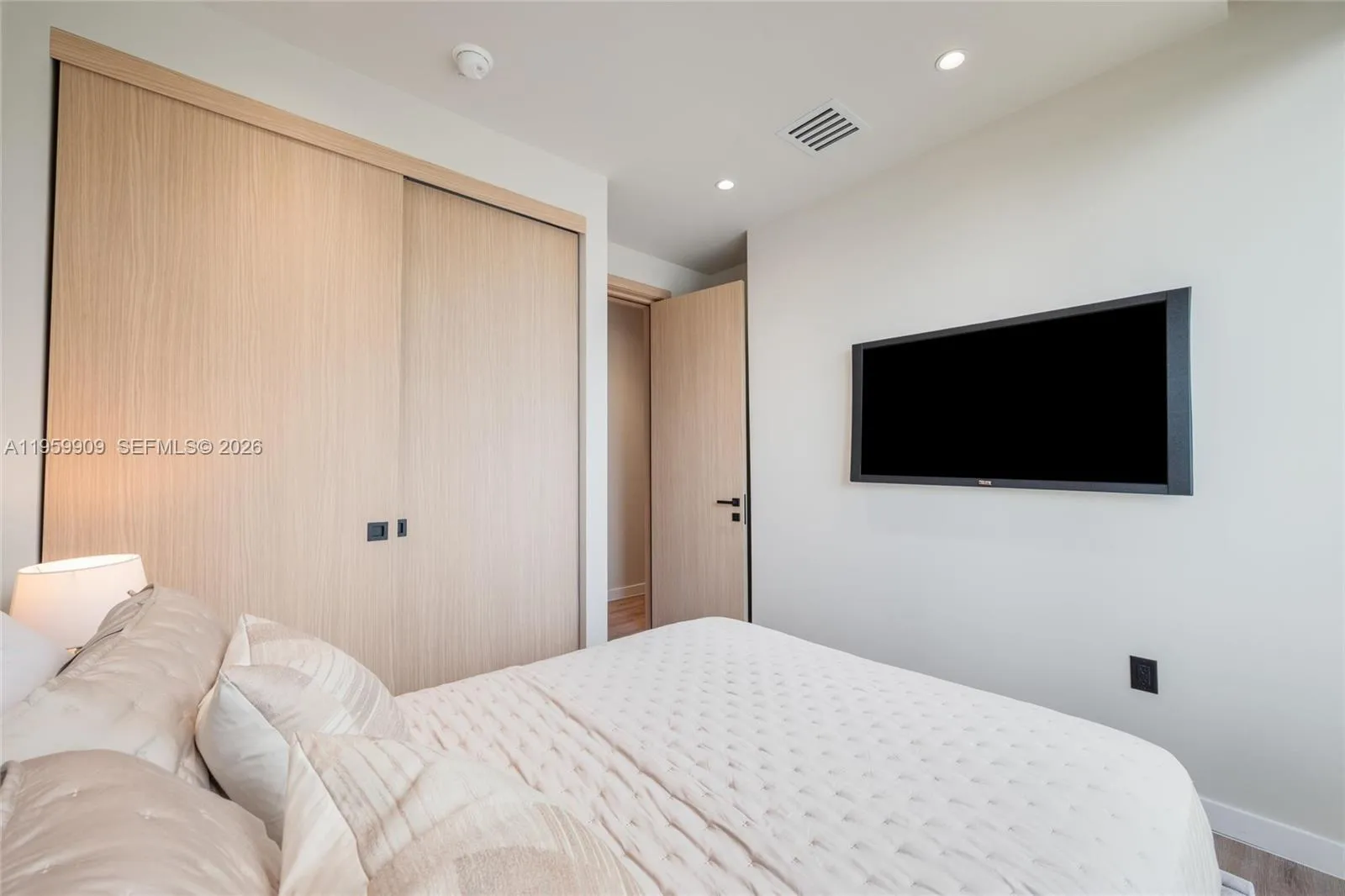 2330 Sw 36th Ave 2, Miami, Florida 33134, Miami, Florida 33134, 3 Bedrooms Bedrooms, ,4 BathroomsBathrooms,Residential,For Sale,2330 Sw 36th Ave 2, Miami, Florida 33134,A11959909