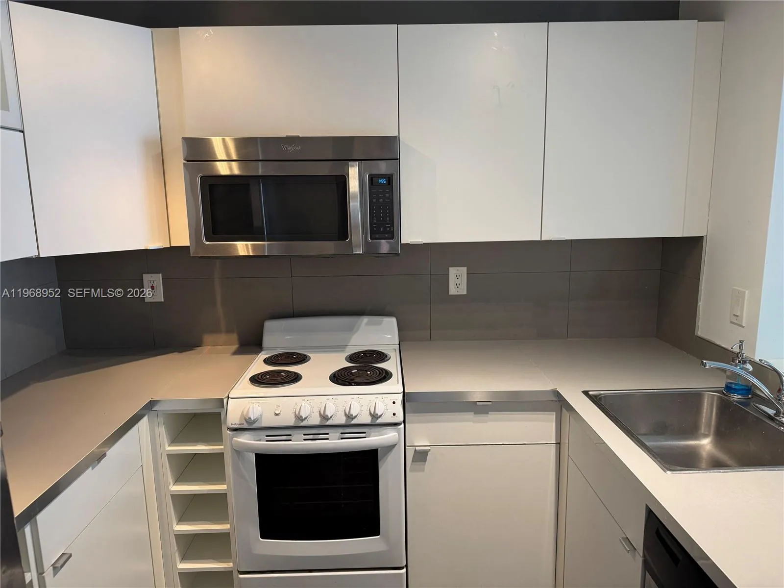 492 Nw 165th St Rd C-314, Miami, Florida 33169, Miami, Florida 33169, 1 Bedroom Bedrooms, ,1 BathroomBathrooms,Residential Lease,For Rent,492 Nw 165th St Rd C-314, Miami, Florida 33169,A11968952