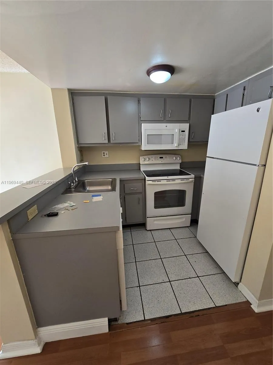 670 Nw 85th Pl 11-210, Miami, Florida 33126, Miami, Florida 33126, 1 Bedroom Bedrooms, ,1 BathroomBathrooms,Residential Lease,For Rent,670 Nw 85th Pl 11-210, Miami, Florida 33126,A11969440