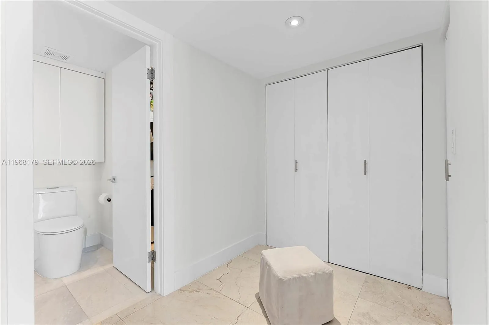 199 Ocean Lane Dr 311, Key Biscayne, Florida 33149, Key Biscayne, Florida 33149, 2 Bedrooms Bedrooms, ,2 BathroomsBathrooms,Residential,For Sale,199 Ocean Lane Dr 311, Key Biscayne, Florida 33149,A11968179