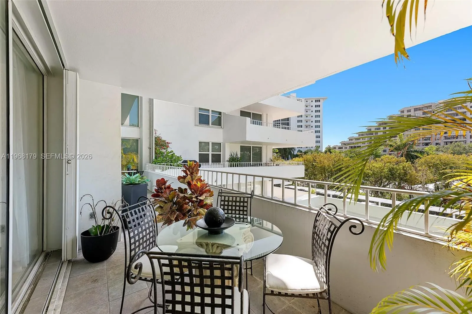 199 Ocean Lane Dr 311, Key Biscayne, Florida 33149, Key Biscayne, Florida 33149, 2 Bedrooms Bedrooms, ,2 BathroomsBathrooms,Residential,For Sale,199 Ocean Lane Dr 311, Key Biscayne, Florida 33149,A11968179