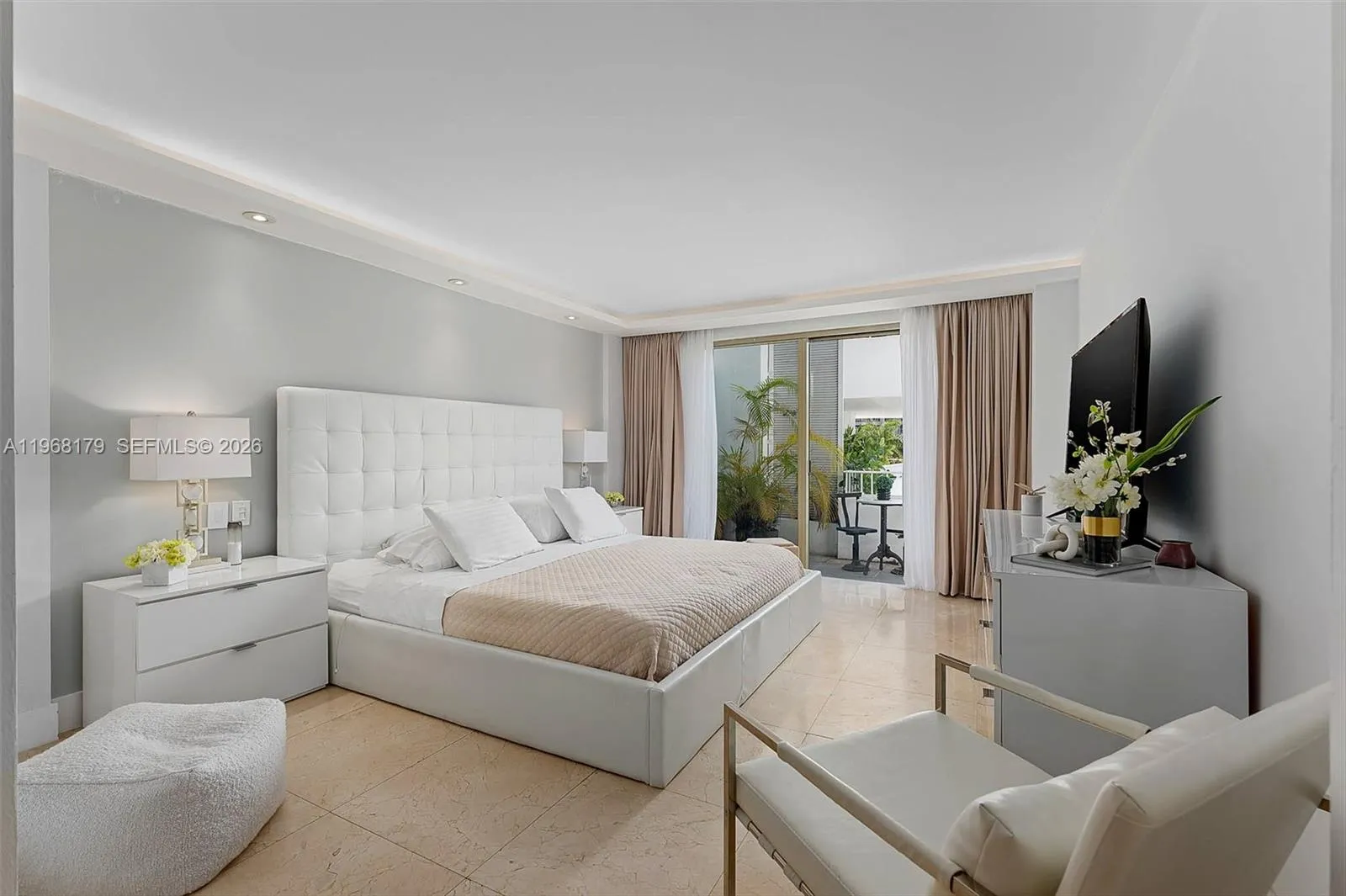 199 Ocean Lane Dr 311, Key Biscayne, Florida 33149, Key Biscayne, Florida 33149, 2 Bedrooms Bedrooms, ,2 BathroomsBathrooms,Residential,For Sale,199 Ocean Lane Dr 311, Key Biscayne, Florida 33149,A11968179