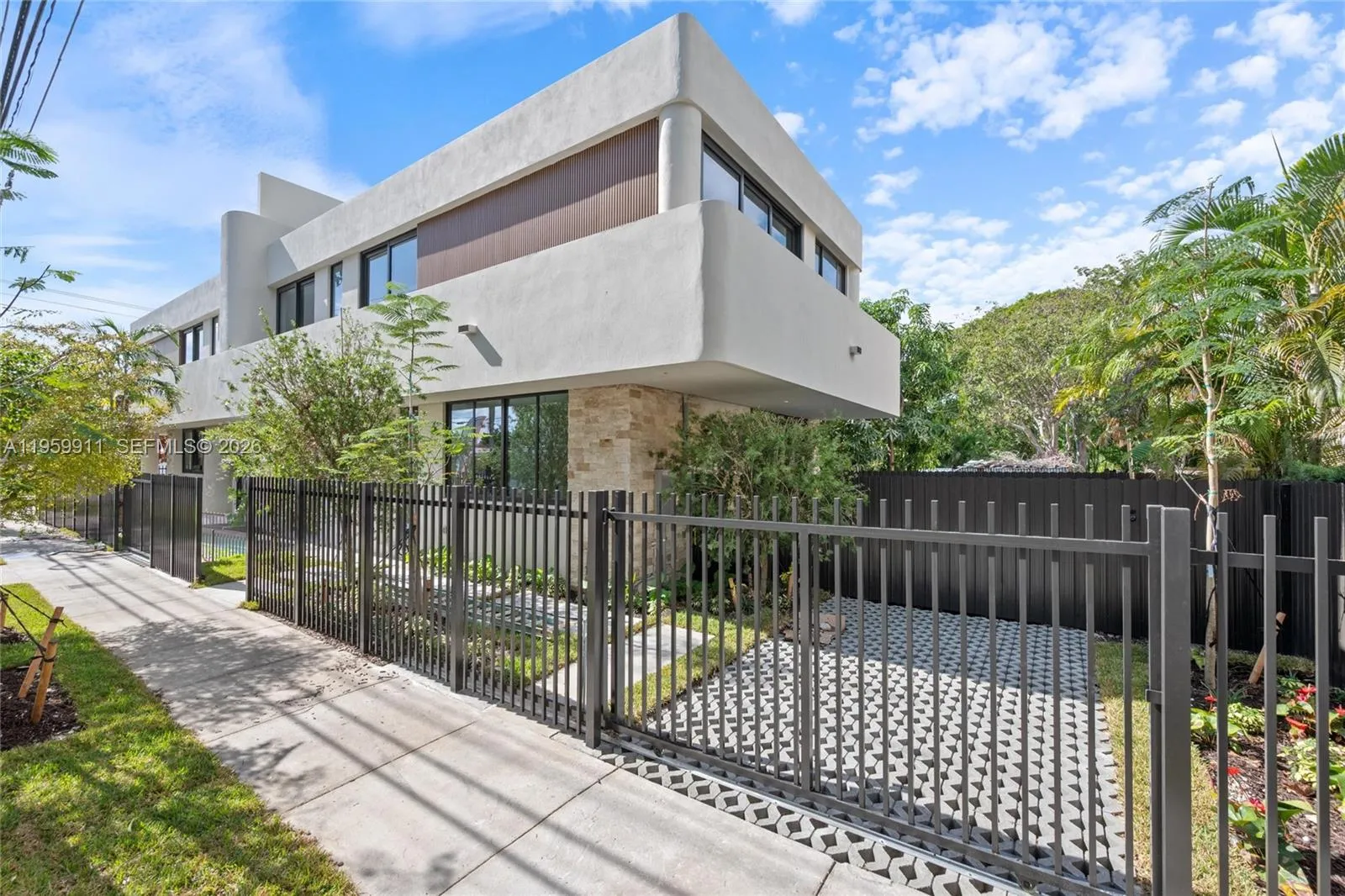 3601 Sw 23rd Ter 1, Miami, Florida 33145, Miami, Florida 33145, 4 Bedrooms Bedrooms, ,4 BathroomsBathrooms,Residential,For Sale,3601 Sw 23rd Ter 1, Miami, Florida 33145,A11959911