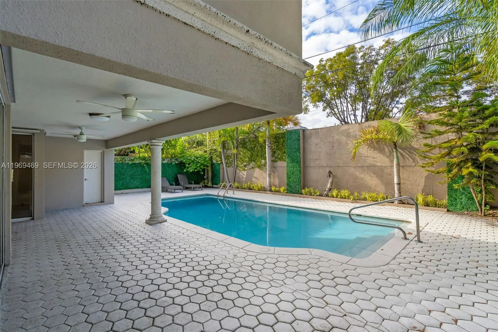 1769 Wa Kee Na Dr 0, Miami, Florida 33133, Miami, Florida 33133, 4 Bedrooms Bedrooms, ,4 BathroomsBathrooms,Residential Lease,For Rent,1769 Wa Kee Na Dr 0, Miami, Florida 33133,A11969469
