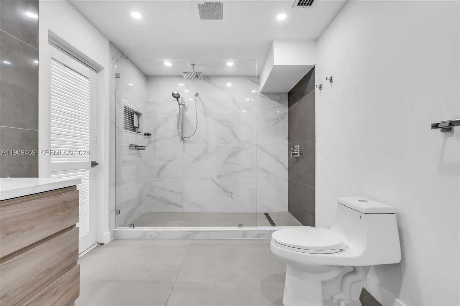 1769 Wa Kee Na Dr 0, Miami, Florida 33133, Miami, Florida 33133, 4 Bedrooms Bedrooms, ,4 BathroomsBathrooms,Residential Lease,For Rent,1769 Wa Kee Na Dr 0, Miami, Florida 33133,A11969469