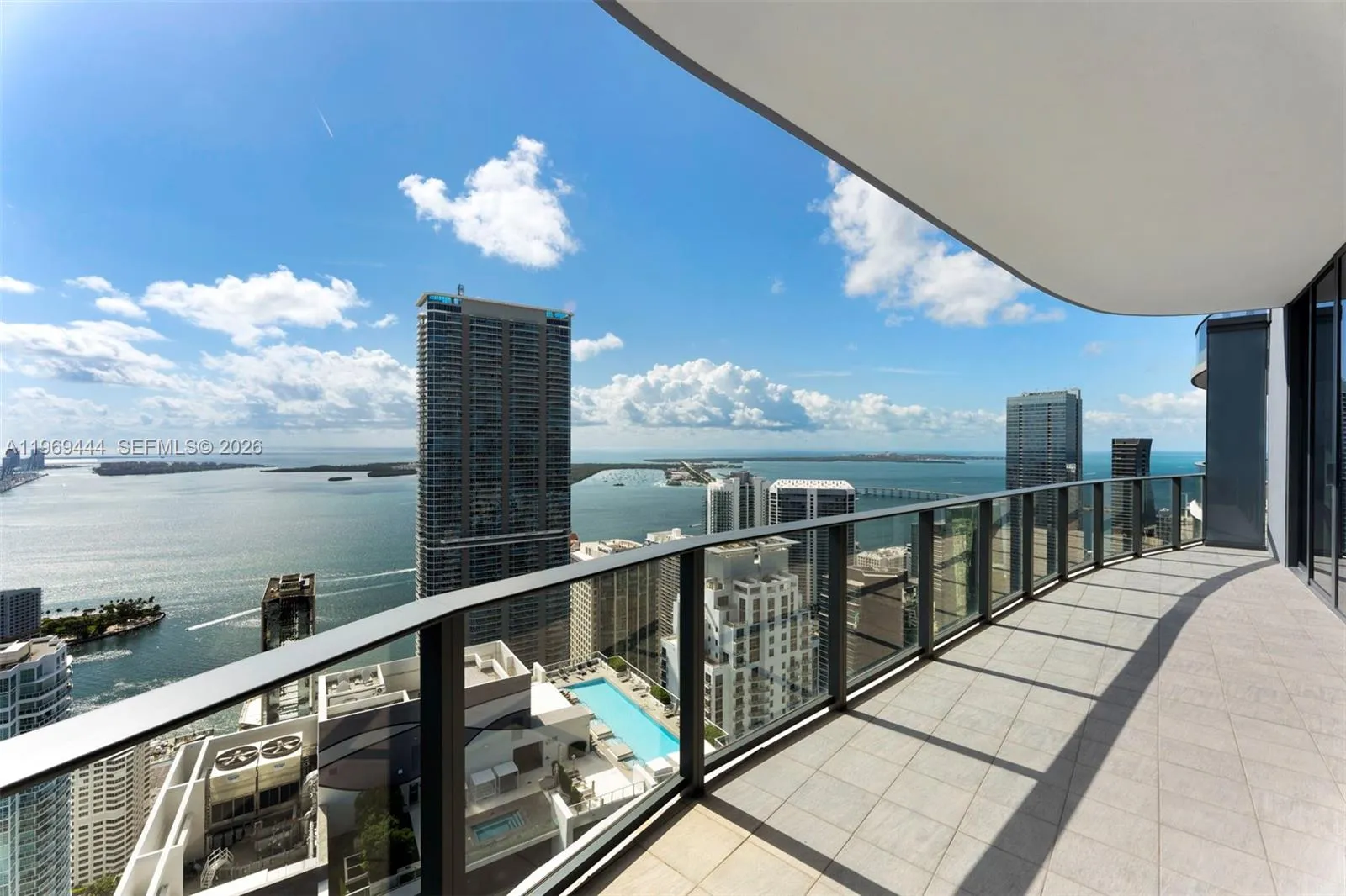 1000 Brickell Plz Ph6108, Miami, Florida 33131, Miami, Florida 33131, 3 Bedrooms Bedrooms, ,3 BathroomsBathrooms,Residential Lease,For Rent,1000 Brickell Plz Ph6108, Miami, Florida 33131,A11969444