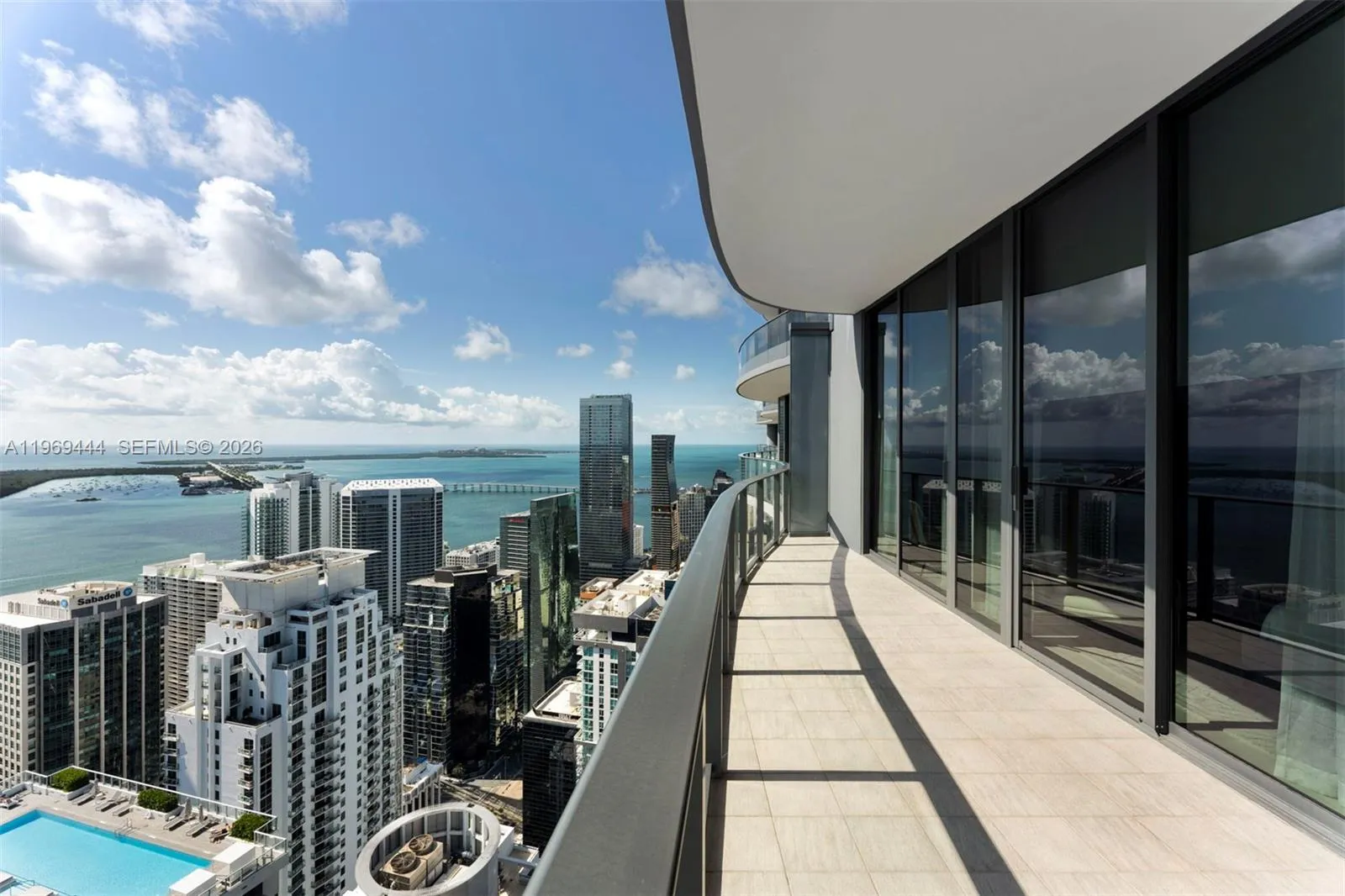 1000 Brickell Plz Ph6108, Miami, Florida 33131, Miami, Florida 33131, 3 Bedrooms Bedrooms, ,3 BathroomsBathrooms,Residential Lease,For Rent,1000 Brickell Plz Ph6108, Miami, Florida 33131,A11969444