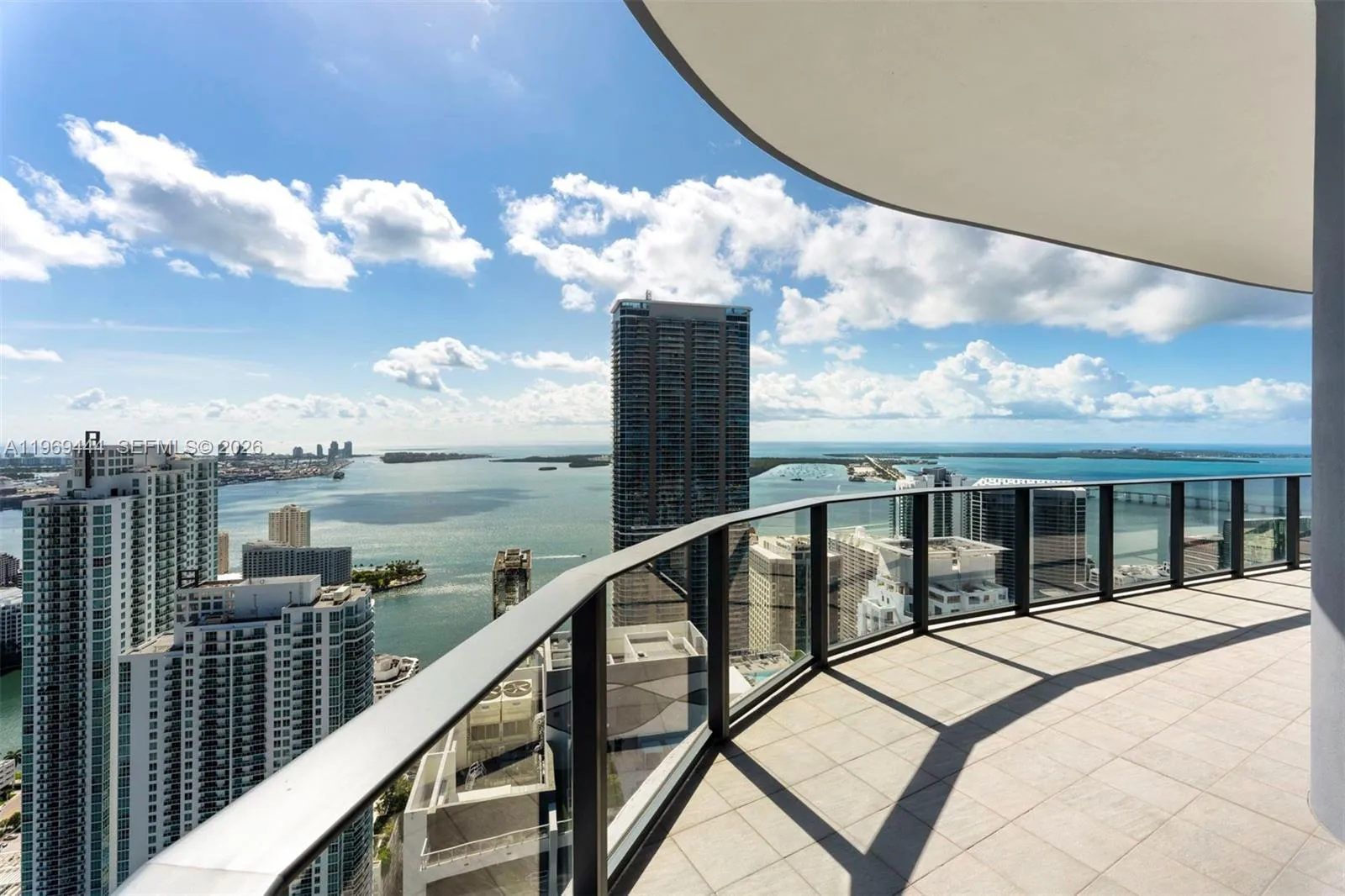 1000 Brickell Plz Ph6108, Miami, Florida 33131, Miami, Florida 33131, 3 Bedrooms Bedrooms, ,3 BathroomsBathrooms,Residential Lease,For Rent,1000 Brickell Plz Ph6108, Miami, Florida 33131,A11969444