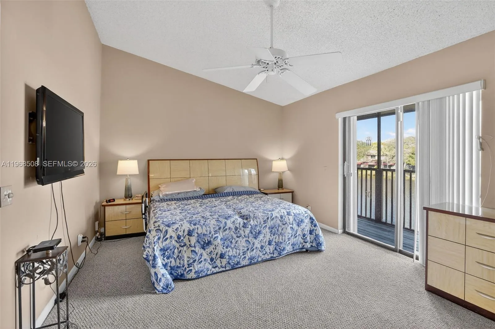 9080 Vineyard Lake Dr, Plantation, Florida 33324, Plantation, Florida 33324, 3 Bedrooms Bedrooms, ,2 BathroomsBathrooms,Residential,For Sale,9080 Vineyard Lake Dr, Plantation, Florida 33324,A11968508