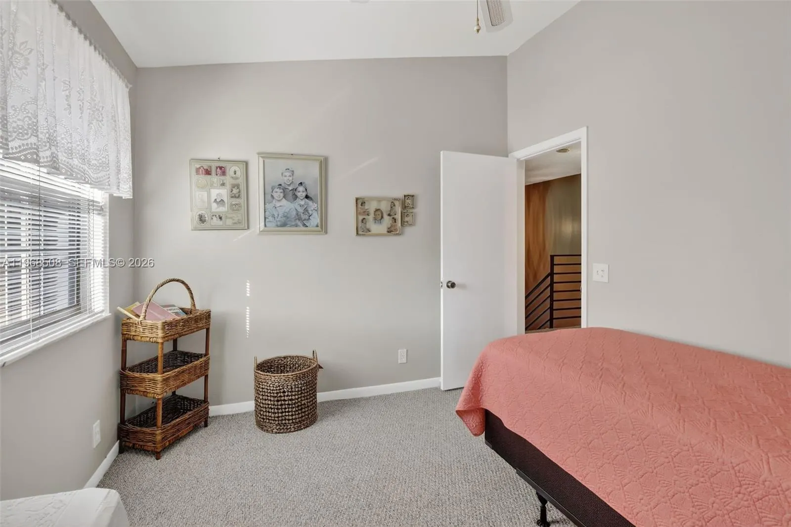 9080 Vineyard Lake Dr, Plantation, Florida 33324, Plantation, Florida 33324, 3 Bedrooms Bedrooms, ,2 BathroomsBathrooms,Residential,For Sale,9080 Vineyard Lake Dr, Plantation, Florida 33324,A11968508