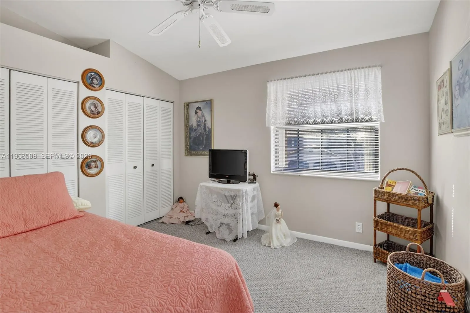 9080 Vineyard Lake Dr, Plantation, Florida 33324, Plantation, Florida 33324, 3 Bedrooms Bedrooms, ,2 BathroomsBathrooms,Residential,For Sale,9080 Vineyard Lake Dr, Plantation, Florida 33324,A11968508