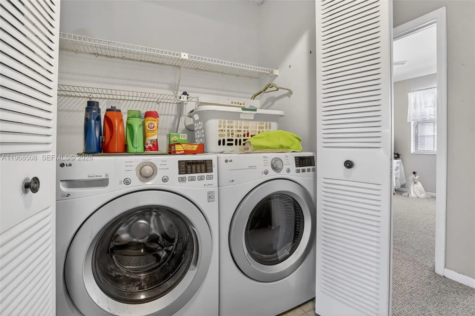 9080 Vineyard Lake Dr, Plantation, Florida 33324, Plantation, Florida 33324, 3 Bedrooms Bedrooms, ,2 BathroomsBathrooms,Residential,For Sale,9080 Vineyard Lake Dr, Plantation, Florida 33324,A11968508