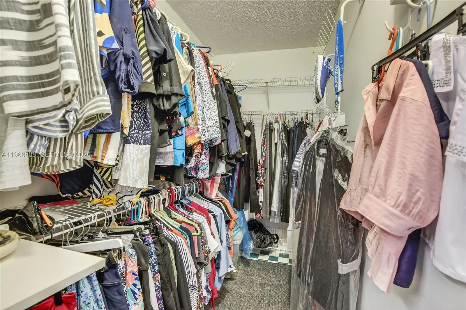 9080 Vineyard Lake Dr, Plantation, Florida 33324, Plantation, Florida 33324, 3 Bedrooms Bedrooms, ,2 BathroomsBathrooms,Residential,For Sale,9080 Vineyard Lake Dr, Plantation, Florida 33324,A11968508