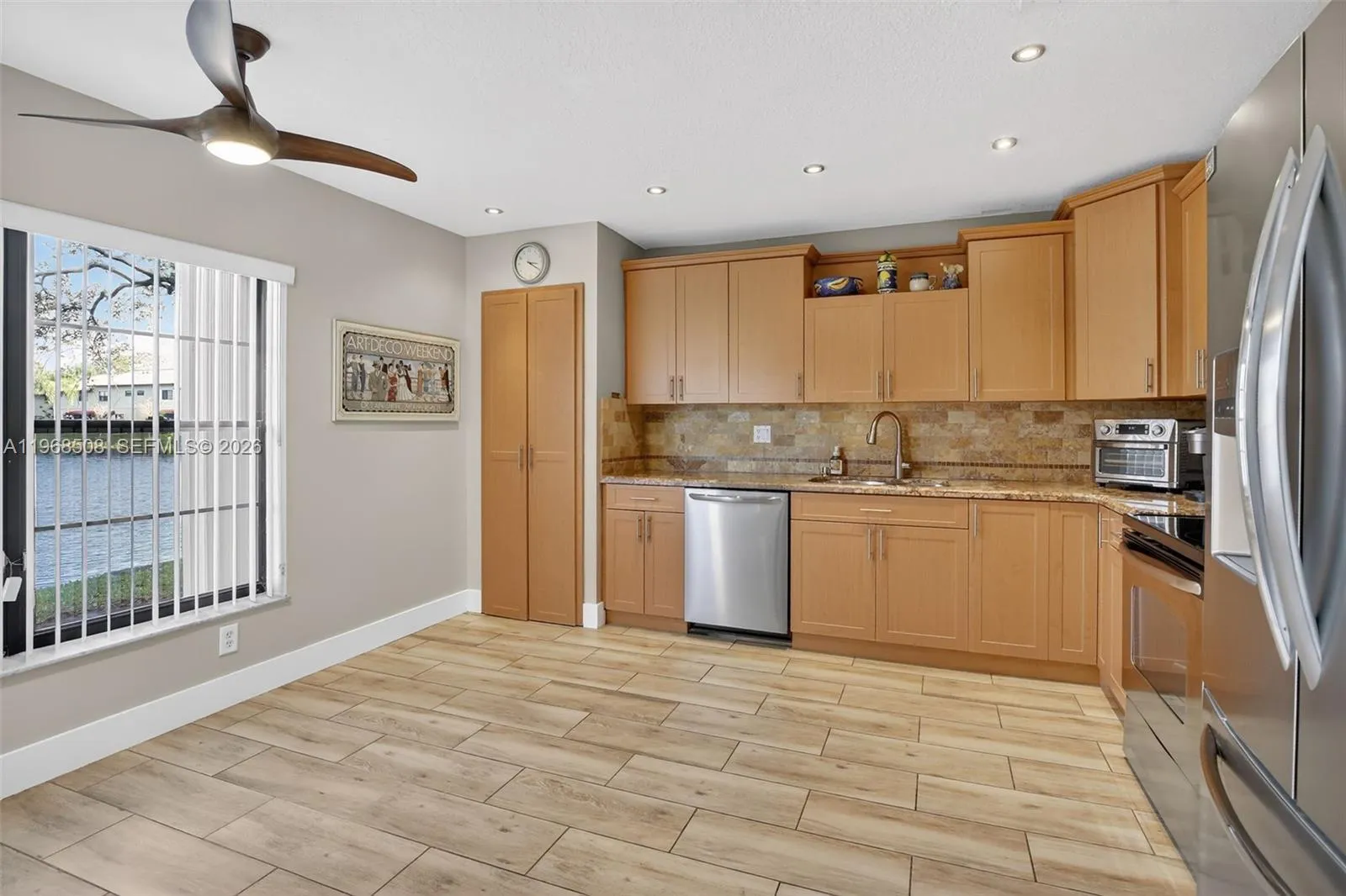 9080 Vineyard Lake Dr, Plantation, Florida 33324, Plantation, Florida 33324, 3 Bedrooms Bedrooms, ,2 BathroomsBathrooms,Residential,For Sale,9080 Vineyard Lake Dr, Plantation, Florida 33324,A11968508