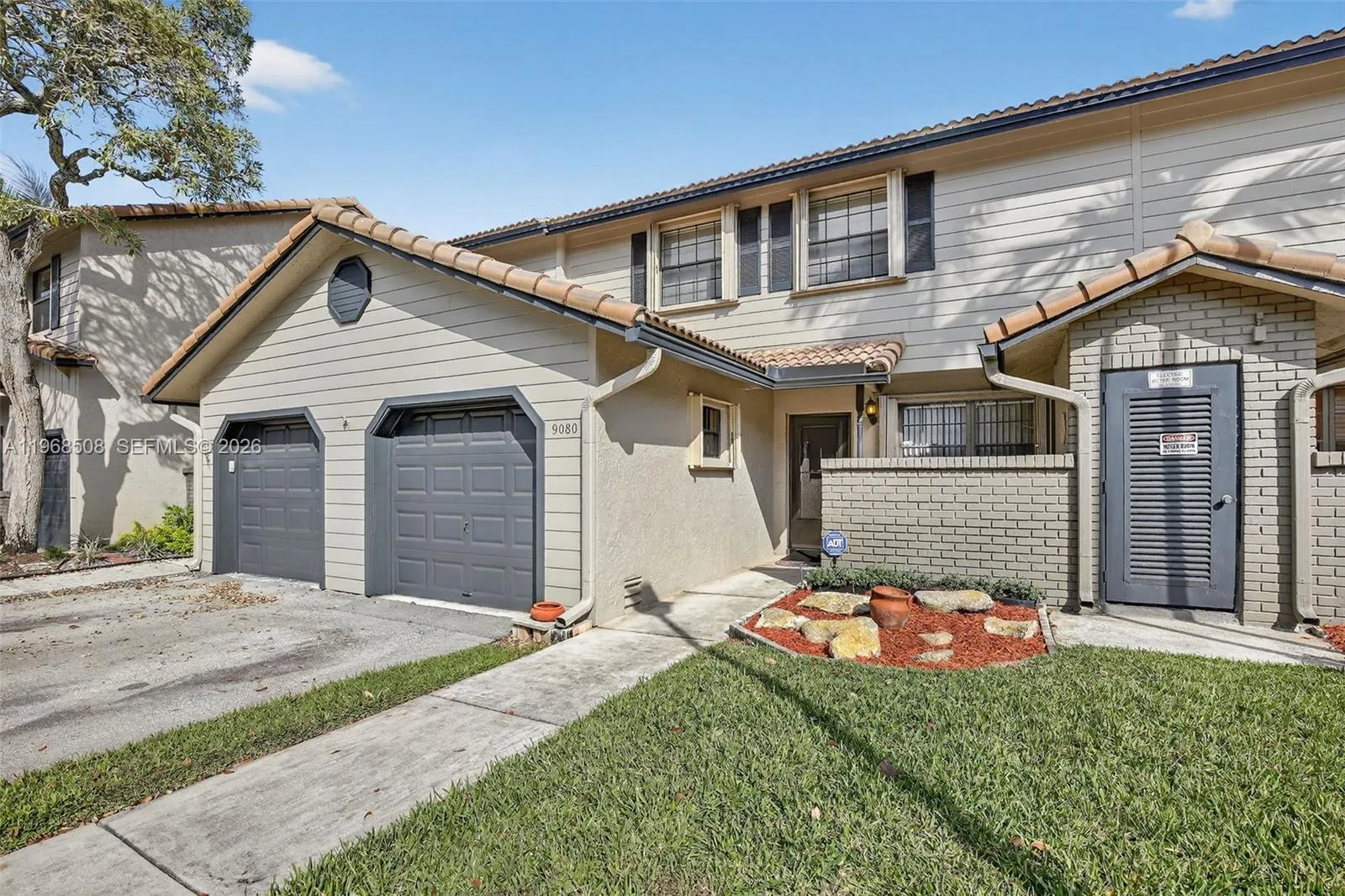 9080 Vineyard Lake Dr, Plantation, Florida 33324, Plantation, Florida 33324, 3 Bedrooms Bedrooms, ,2 BathroomsBathrooms,Residential,For Sale,9080 Vineyard Lake Dr, Plantation, Florida 33324,A11968508