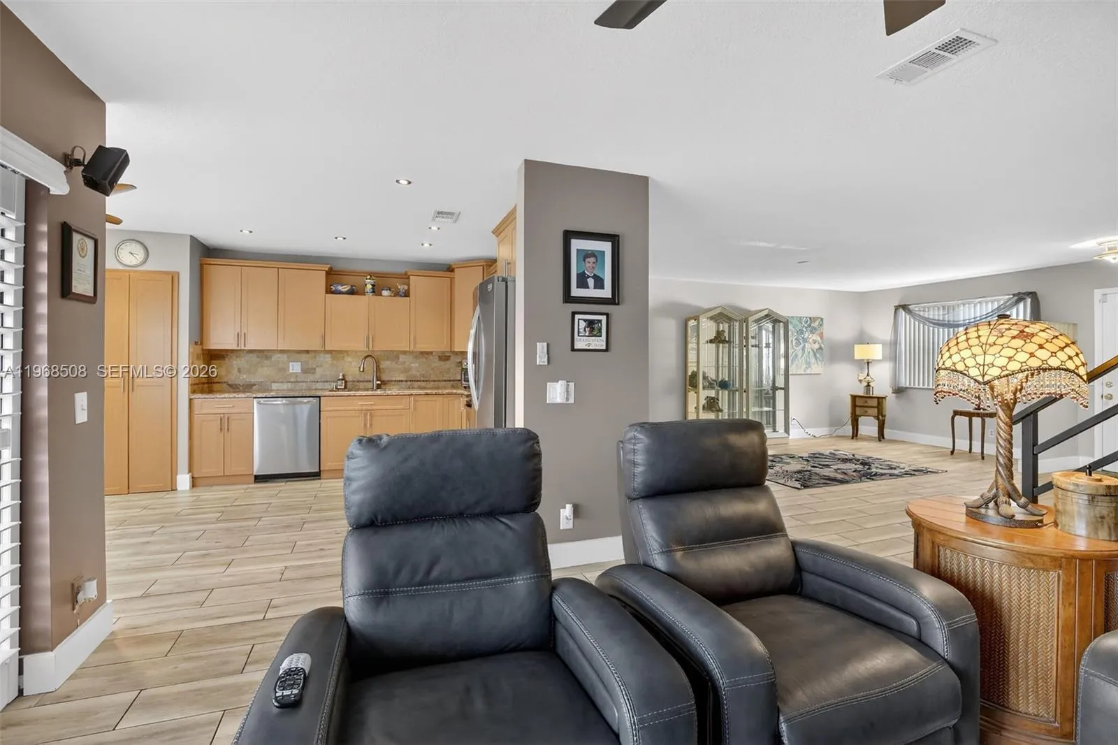 9080 Vineyard Lake Dr, Plantation, Florida 33324, Plantation, Florida 33324, 3 Bedrooms Bedrooms, ,2 BathroomsBathrooms,Residential,For Sale,9080 Vineyard Lake Dr, Plantation, Florida 33324,A11968508