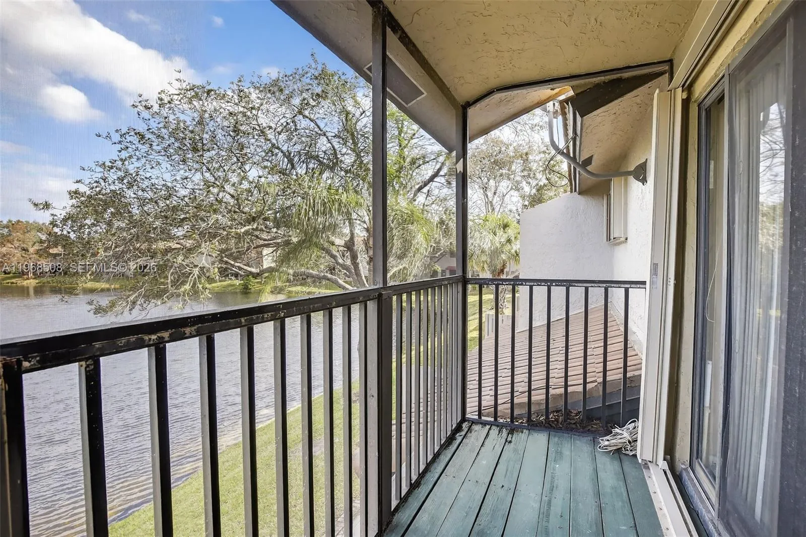 9080 Vineyard Lake Dr, Plantation, Florida 33324, Plantation, Florida 33324, 3 Bedrooms Bedrooms, ,2 BathroomsBathrooms,Residential,For Sale,9080 Vineyard Lake Dr, Plantation, Florida 33324,A11968508