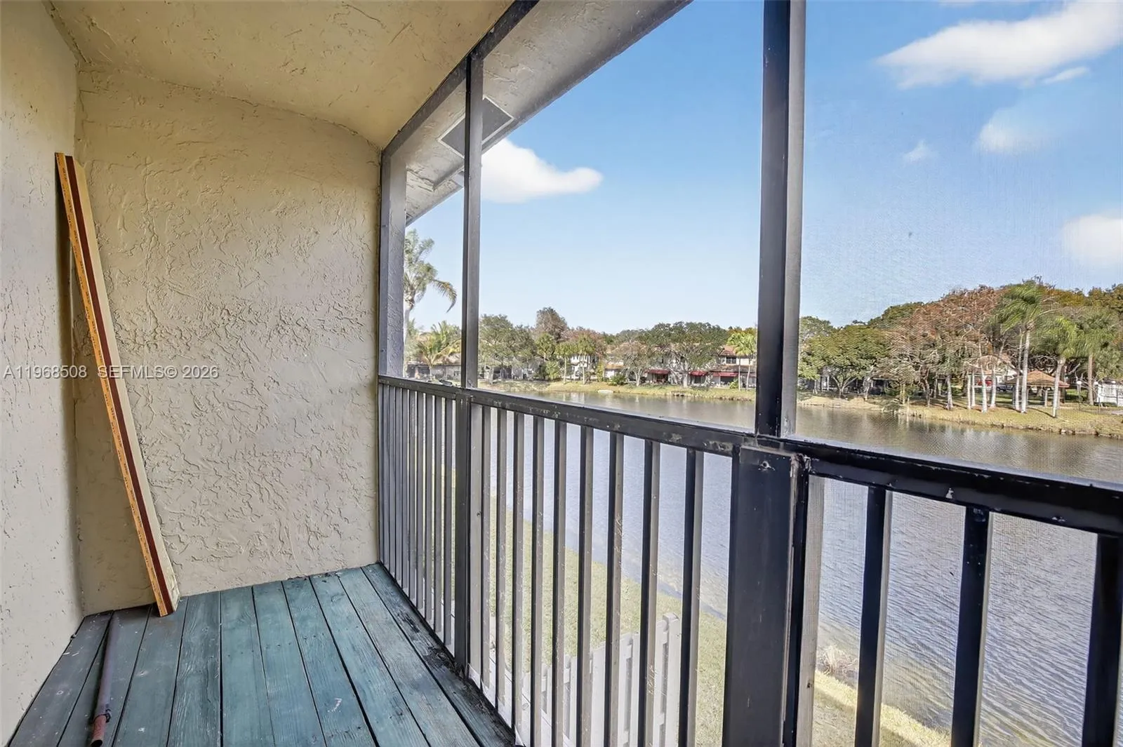 9080 Vineyard Lake Dr, Plantation, Florida 33324, Plantation, Florida 33324, 3 Bedrooms Bedrooms, ,2 BathroomsBathrooms,Residential,For Sale,9080 Vineyard Lake Dr, Plantation, Florida 33324,A11968508