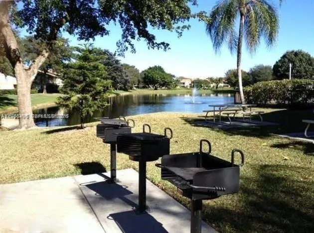 Pompano Beach, Florida 33069, 2 Bedrooms Bedrooms, ,1 BathroomBathrooms,Residential,For Sale,A11966496