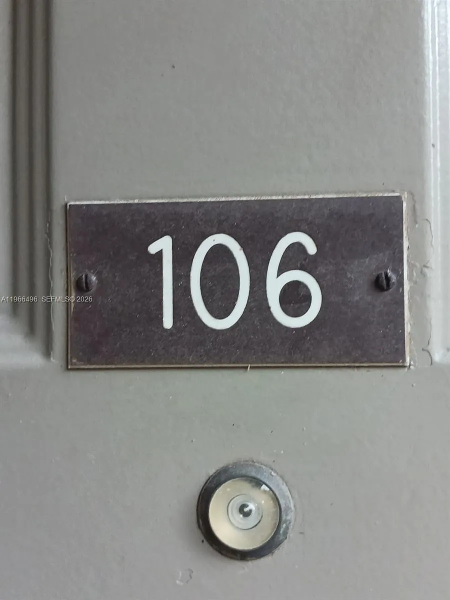 Pompano Beach, Florida 33069, 2 Bedrooms Bedrooms, ,1 BathroomBathrooms,Residential,For Sale,A11966496