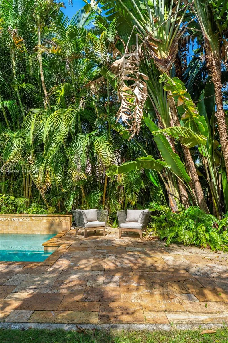 641 Ne 57th St, Miami, Florida 33137, Miami, Florida 33137, 4 Bedrooms Bedrooms, ,4 BathroomsBathrooms,Residential,For Sale,641 Ne 57th St, Miami, Florida 33137,A11969089