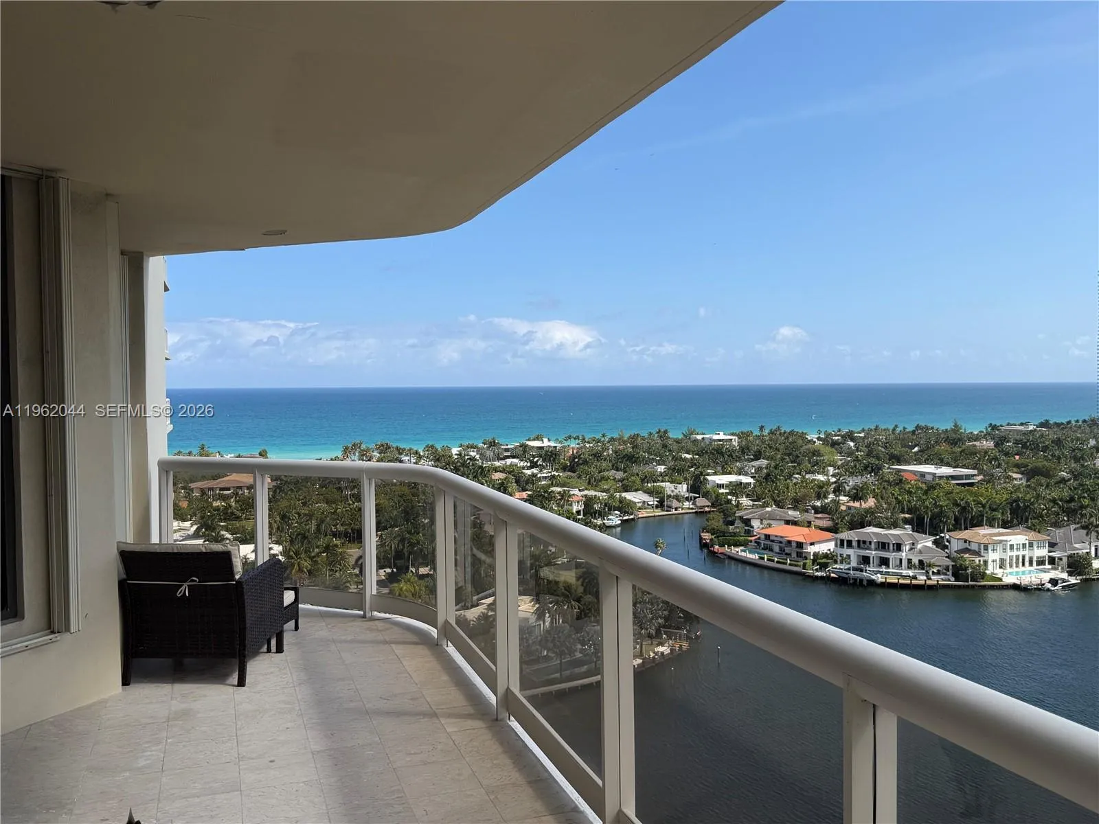 20191 E Country Club Dr 2009, Aventura, Florida 33, Aventura, Florida 33180, 2 Bedrooms Bedrooms, ,2 BathroomsBathrooms,Residential Lease,For Rent,20191 E Country Club Dr 2009, Aventura, Florida 33,A11962044