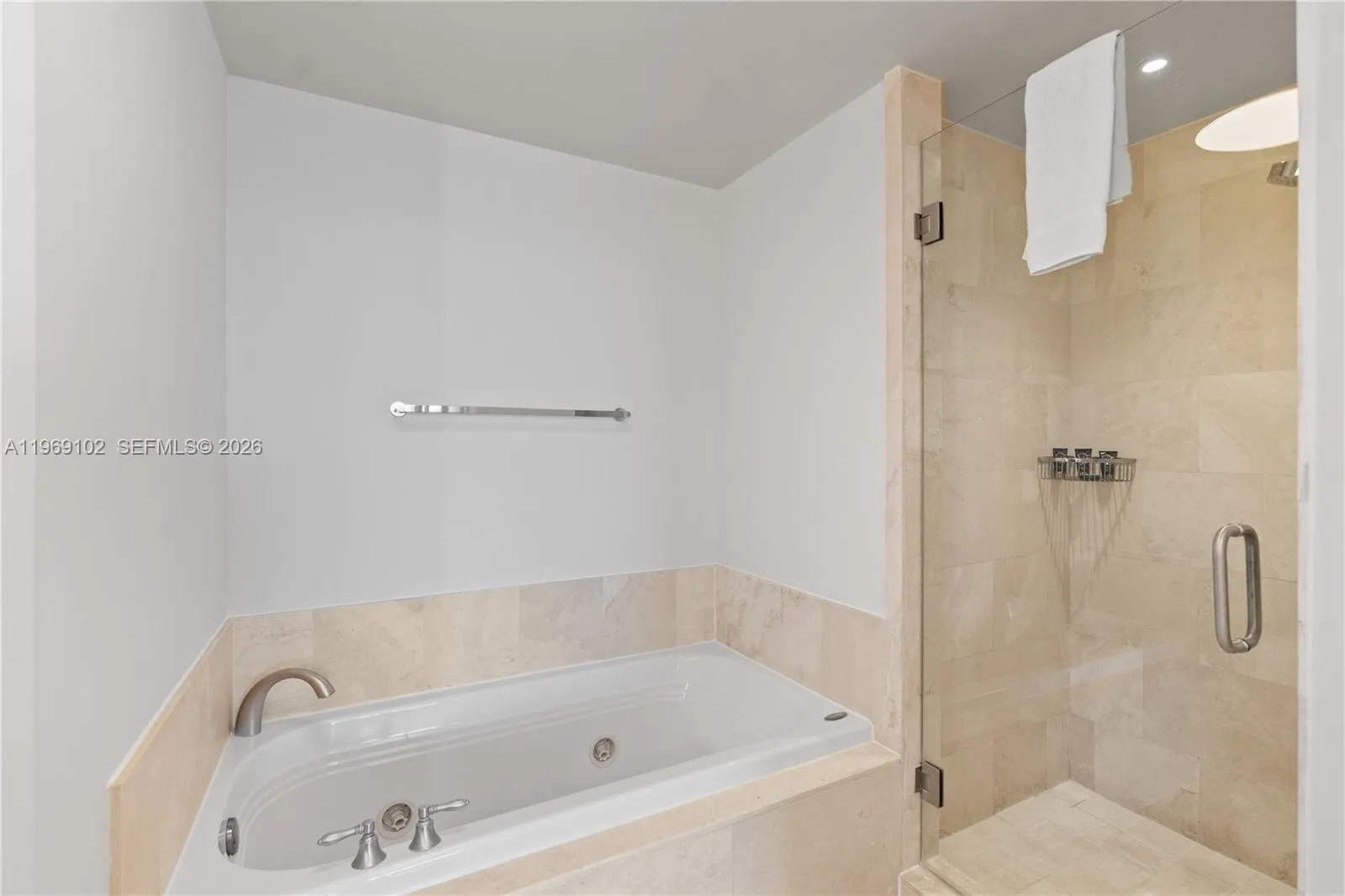 4401 Collins Ave 1706, Miami Beach, Florida 33140, Miami Beach, Florida 33140, 1 Bedroom Bedrooms, ,2 BathroomsBathrooms,Residential,For Sale,4401 Collins Ave 1706, Miami Beach, Florida 33140,A11969102