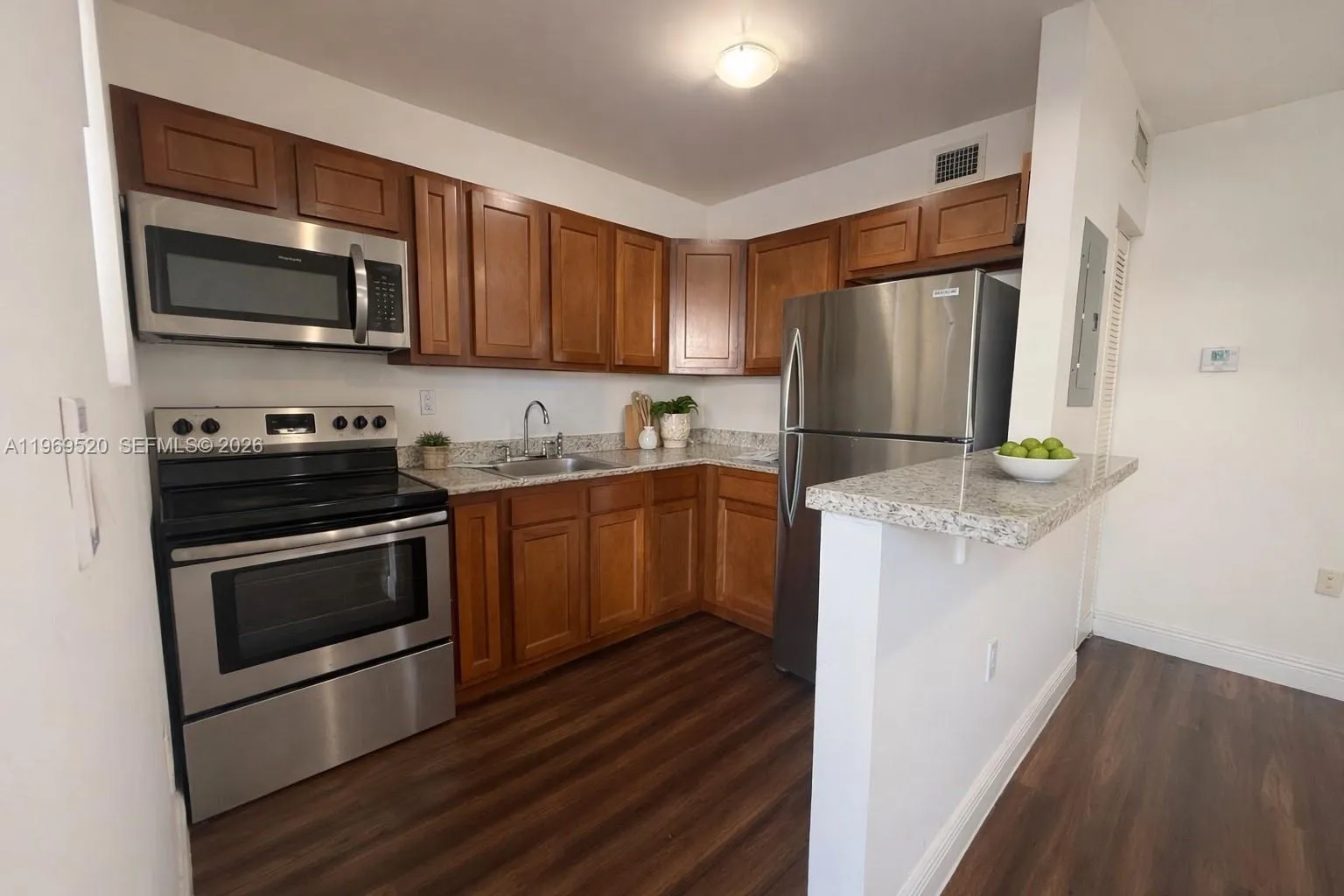 540 Nw 7th St 26, Miami, Florida 33136, Miami, Florida 33136, 1 Bedroom Bedrooms, ,1 BathroomBathrooms,Residential Lease,For Rent,540 Nw 7th St 26, Miami, Florida 33136,A11969520
