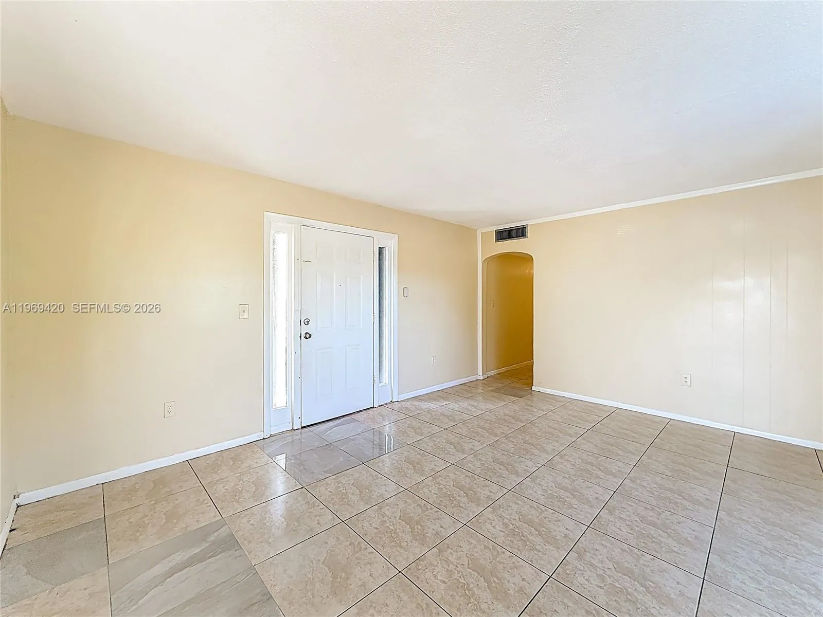 2335 Ne 172 Nd 8, North Miami Beach, Florida 33160, North Miami Beach, Florida 33160, 2 Bedrooms Bedrooms, ,1 BathroomBathrooms,Residential Lease,For Rent,2335 Ne 172 Nd 8, North Miami Beach, Florida 33160,A11969420