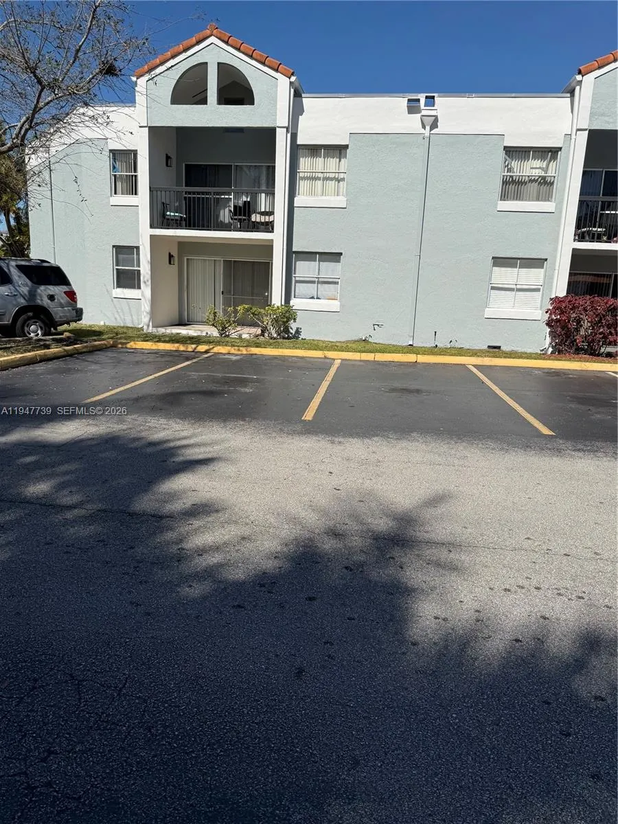 6276 Nw 186th St 307, Hialeah, Florida 33015, Hialeah, Florida 33015, 2 Bedrooms Bedrooms, ,2 BathroomsBathrooms,Residential Lease,For Rent,6276 Nw 186th St 307, Hialeah, Florida 33015,A11947739